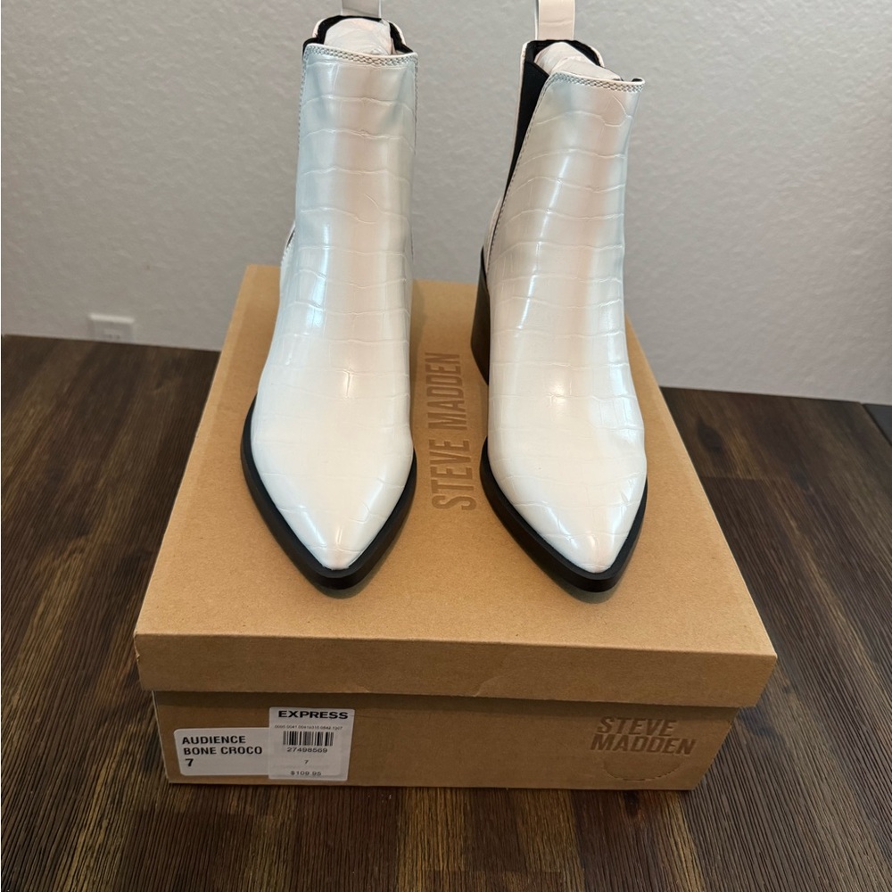 Steve Madden White Ankle Booties with Black Trim